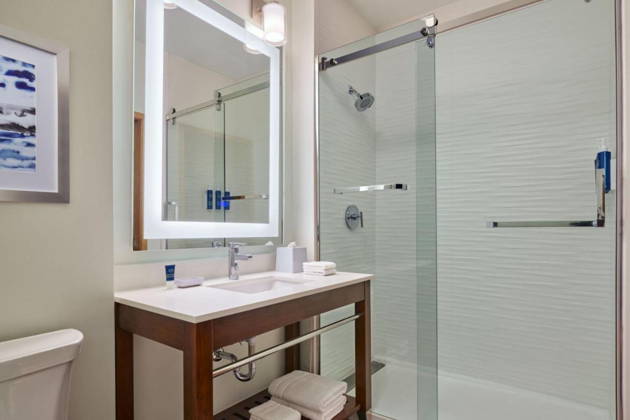 Four Points By Sheraton Houston Intercontinental Airport Hotel Aldine