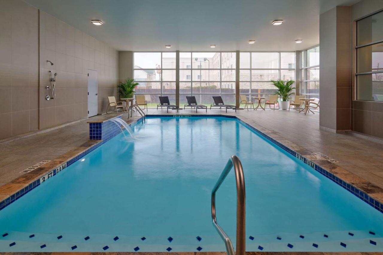 Four Points By Sheraton Houston Intercontinental Airport Hotel