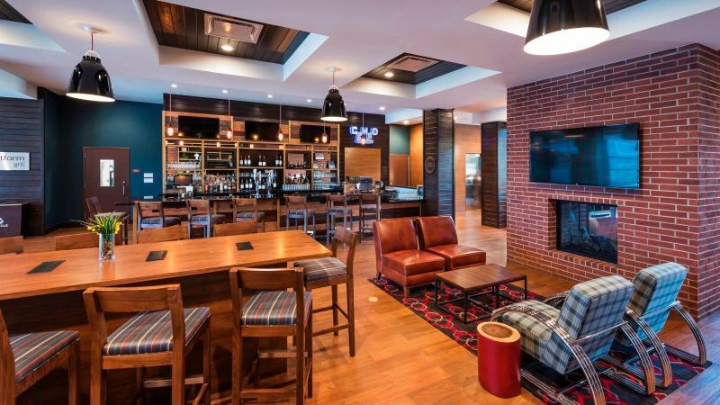 Hotel Four Points By Sheraton Houston Intercontinental Airport 3*